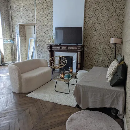 לינה וארוחת בוקר Coeur Bastide Saint Louis *